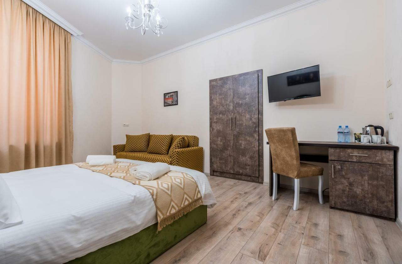 Golden Light Hotel Tbilisi Exterior foto