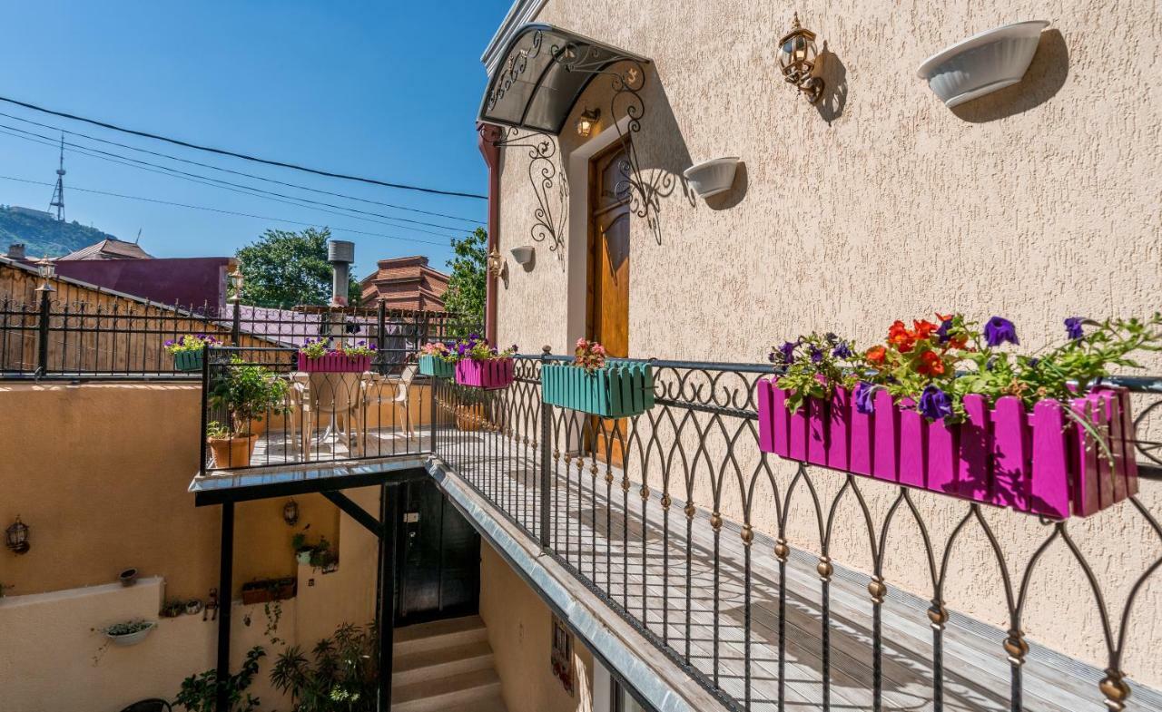 Golden Light Hotel Tbilisi Exterior foto